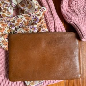 Madewell The Leather Pouch Clutch